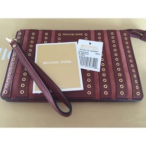 NWT Michael Kors Brooklyn Medium Wristlet Clutch